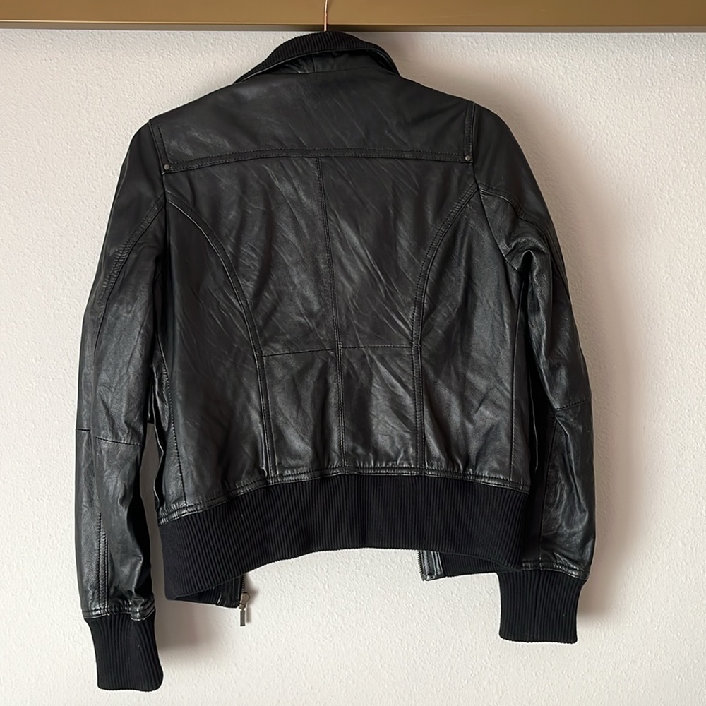 Leather jacket - Picture 4 of 4